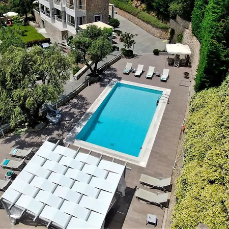 Corfu Dream Holidays A *